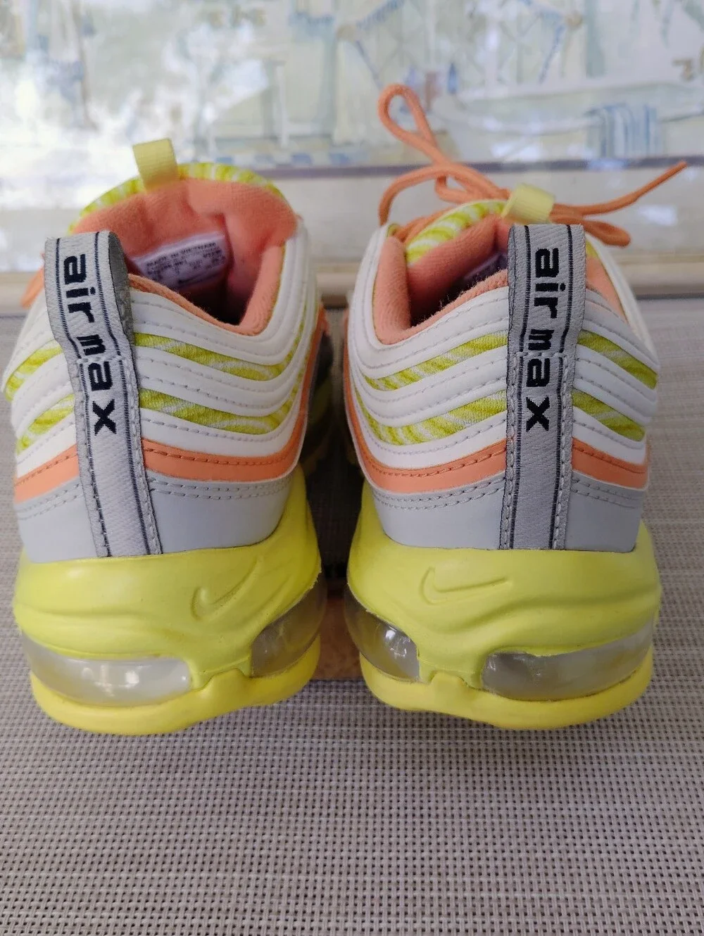 Nike 